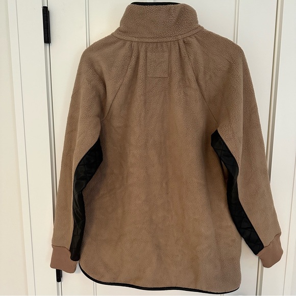 NWOT - A&F Asymmetrical Snap-Up Fleece - Picture 2 of 4